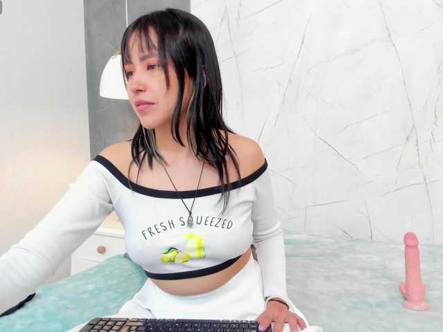 AmyJoness1's BongaCams show and profile