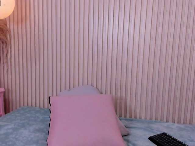 AmyJoness1's BongaCams show and profile