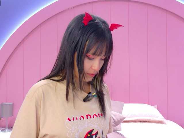 AmyJoness1's BongaCams show and profile