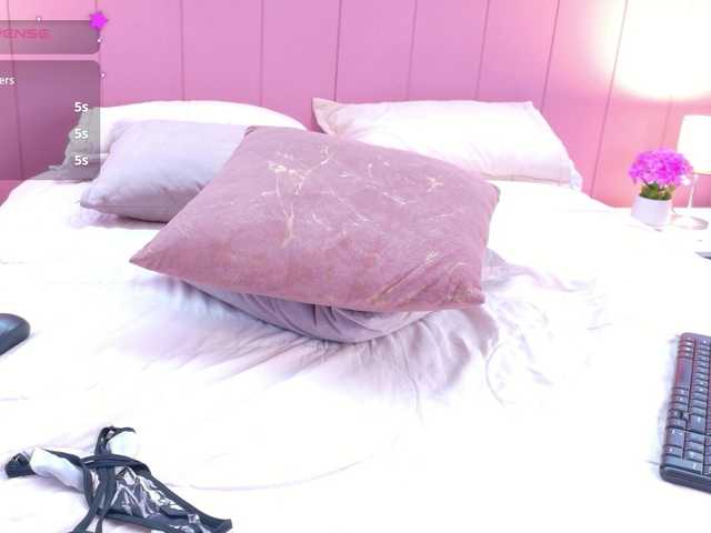 AmyJoness1's BongaCams show and profile