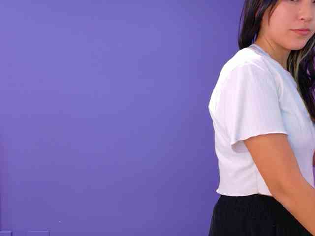 AmyJoness1 Live Webcam on BongaCams