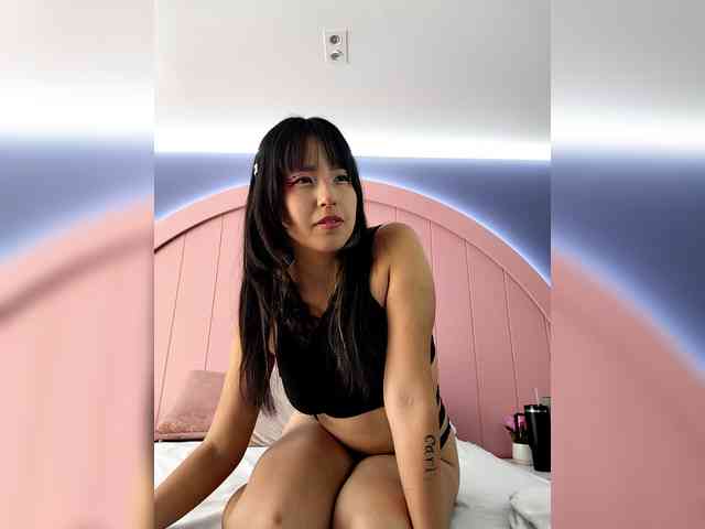AmyJoness1 Live Webcam on BongaCams