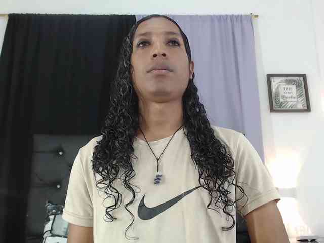 MiaCoock Live Webcam on BongaCams