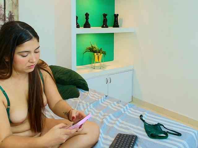 lauren-monroe webcam