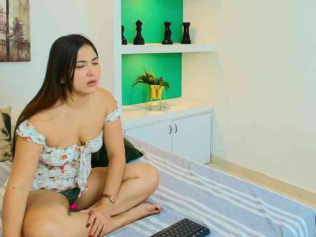 lauren-monroe webcam