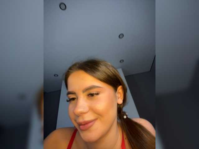 VikaAndMilana – webcam model profile photo