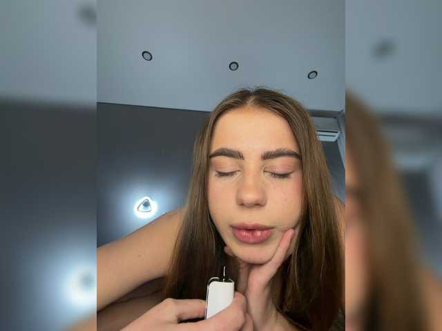 VikaAndMilana's BongaCams show and profile