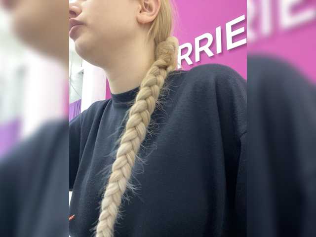 VikaAndMilana – webcam model profile photo