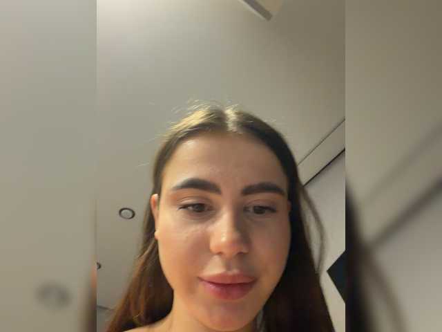 VikaAndMilana live room