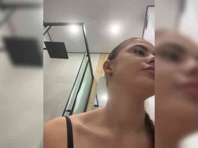 live web cam online VikaAndMilana