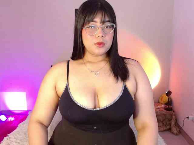AlexaKim webcam