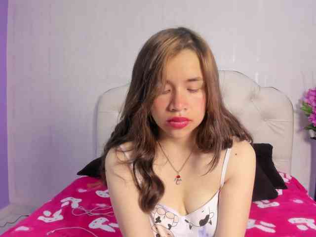 Hot-Barbie-Poku webcam