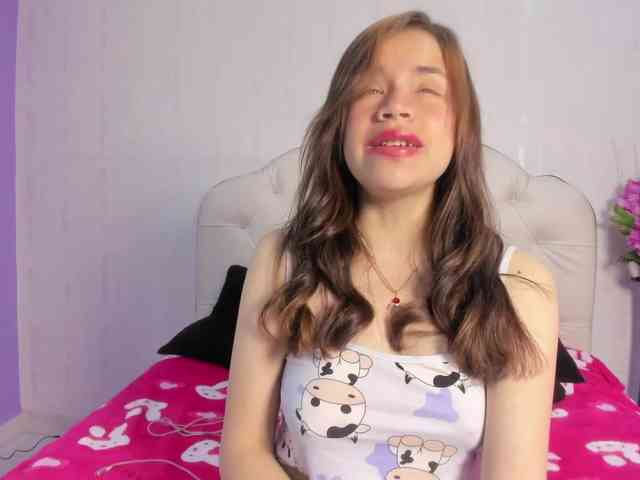 Hot-Barbie-Poku webcam