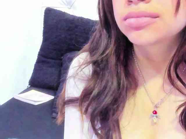 Hot-Barbie-Poku webcam