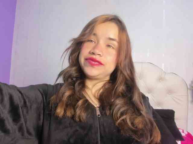 Hot-Barbie-Poku webcam