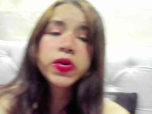 Hot-Barbie-Poku webcam