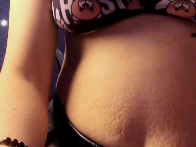 Hot-Barbie-Poku webcam