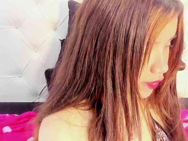 Hot-Barbie-Poku webcam