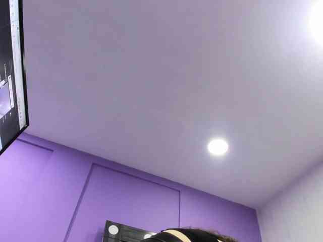 Hot-Barbie-Poku webcam