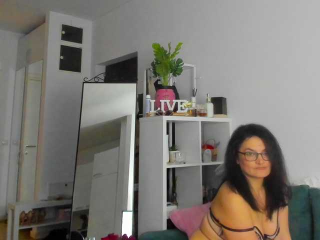 valeryablack live cam profile