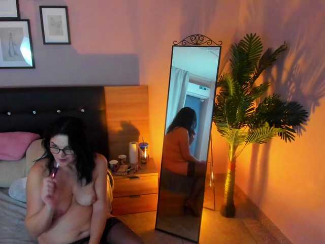 valeryablack's BongaCams show and profile