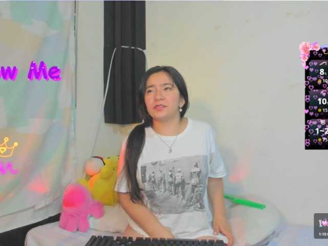 LitleMily's BongaCams show and profile