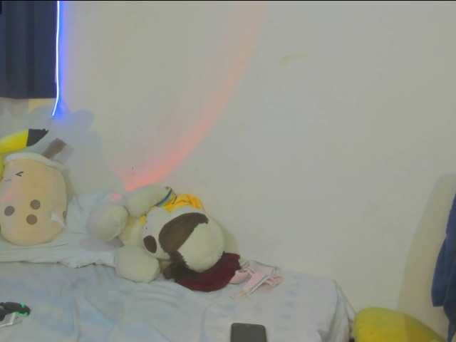 LitleMily's BongaCams show and profile