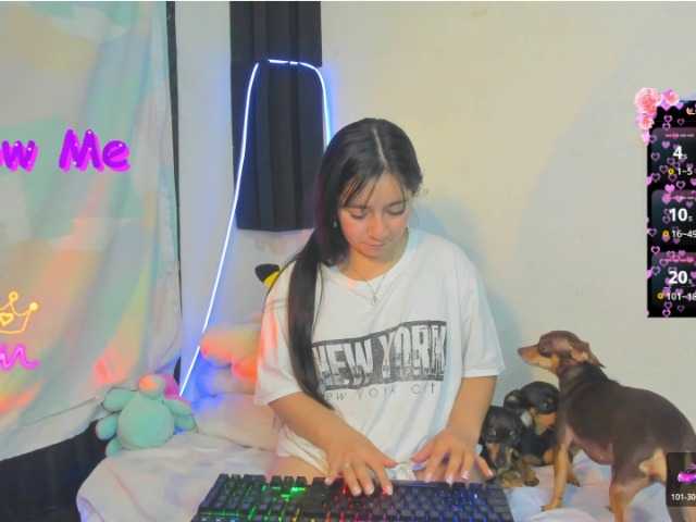 LitleMily's BongaCams show and profile