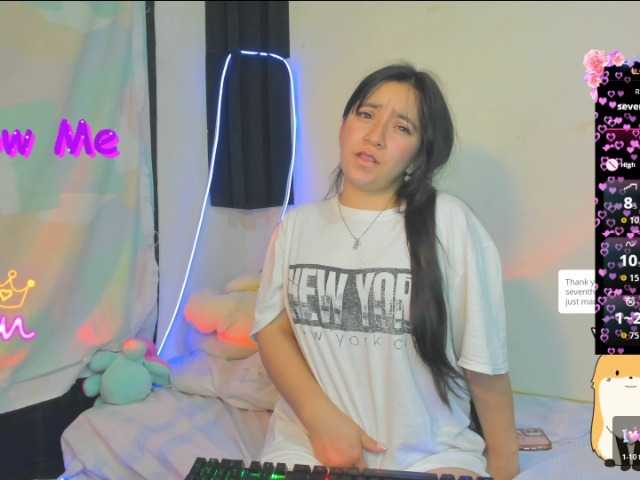 LitleMily's BongaCams show and profile