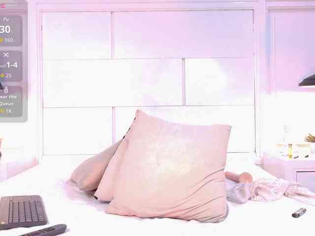 Velvet-Nova Live Webcam on BongaCams