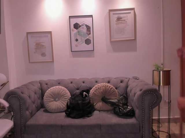 emma-connor Live Cam on BongaCams