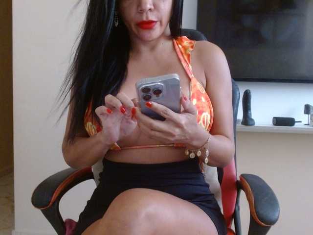 pocahontas26's BongaCams show and profile