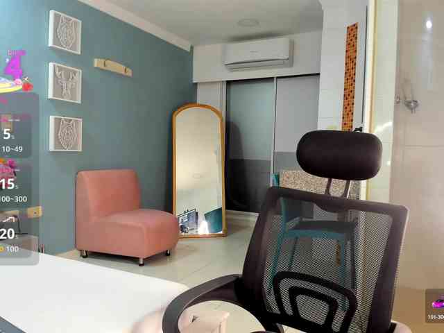 Charlotte-xoxo Charlotte-xoxo