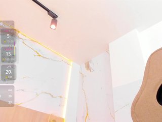 EmilyBrowne Porn Show