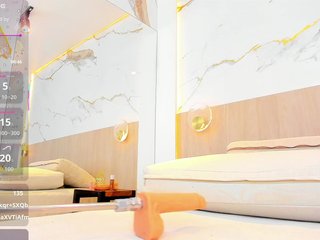 EmilyBrowne Porn Show