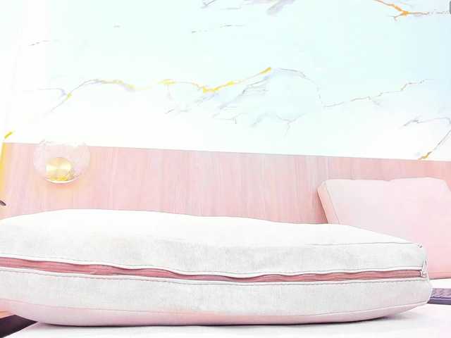  EmilyBrowne chat room