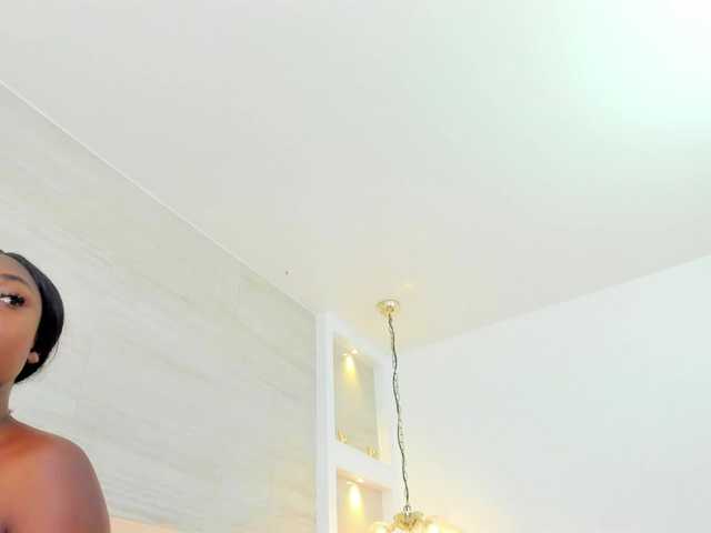 EmilyBrowne's BongaCams show and profile