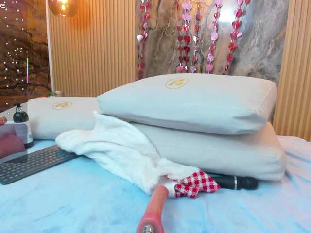 BecaWinn's BongaCams show and profile