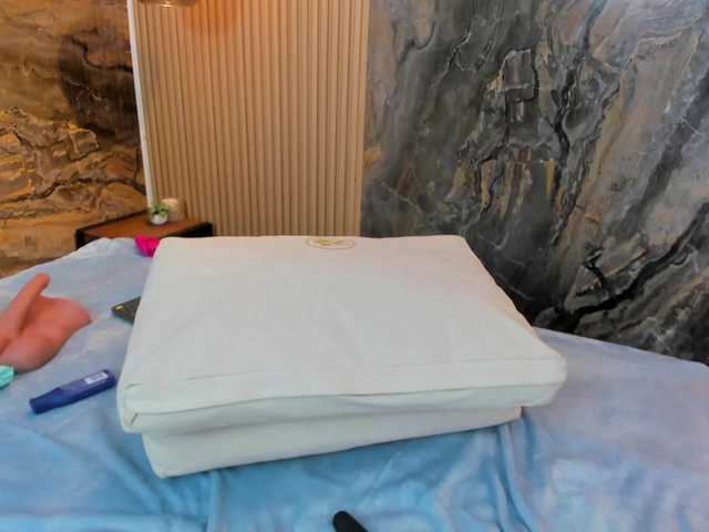 BecaWinn's BongaCams show and profile