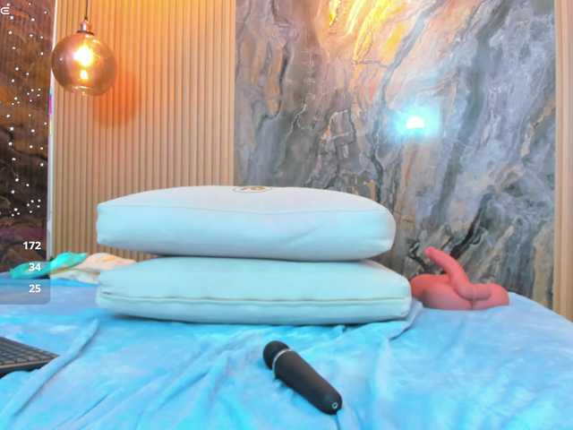 BecaWinn's BongaCams show and profile