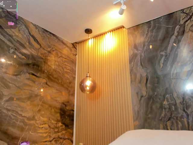 BecaWinn Live Cam on BongaCams