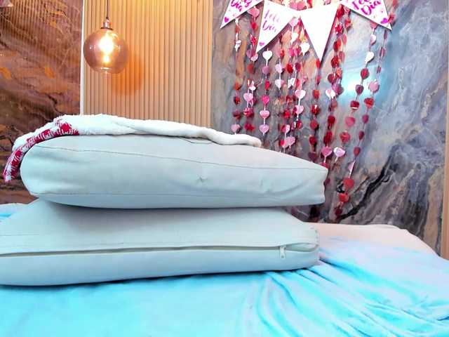 BecaWinn's BongaCams show and profile