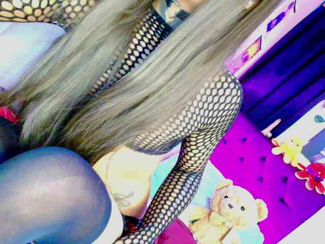 ashley-21 Live Webcam on BongaCams