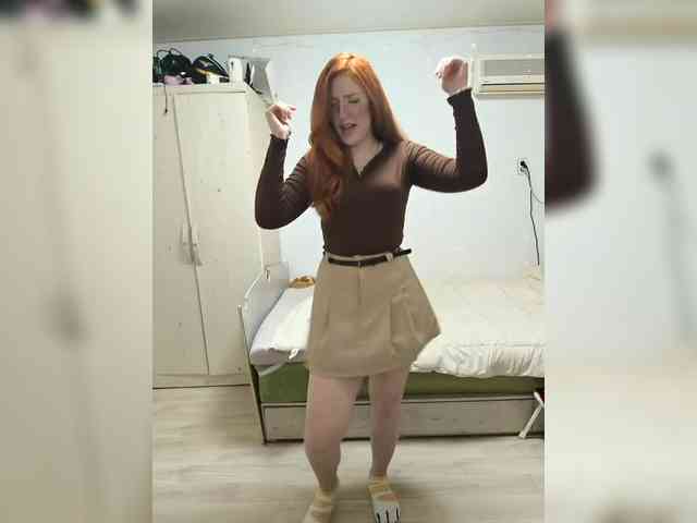 AmaryllisFox Live Webcam on BongaCams