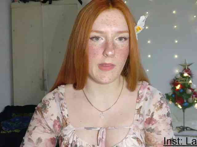 AmaryllisFox Live Webcam on BongaCams