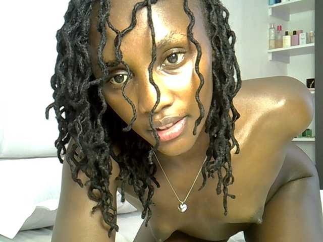 Prettygee from BongaCams