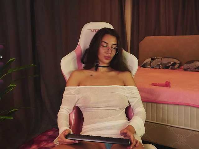  IsabellaTeetz chat room