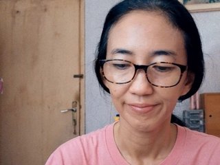 theQueenBee Porn Show