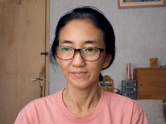 bee077's BongaCams show and profile