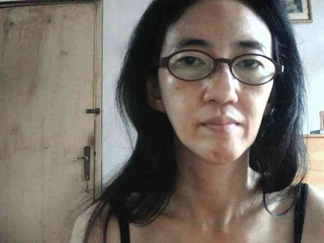 bee077 Live Webcam on {site_name}